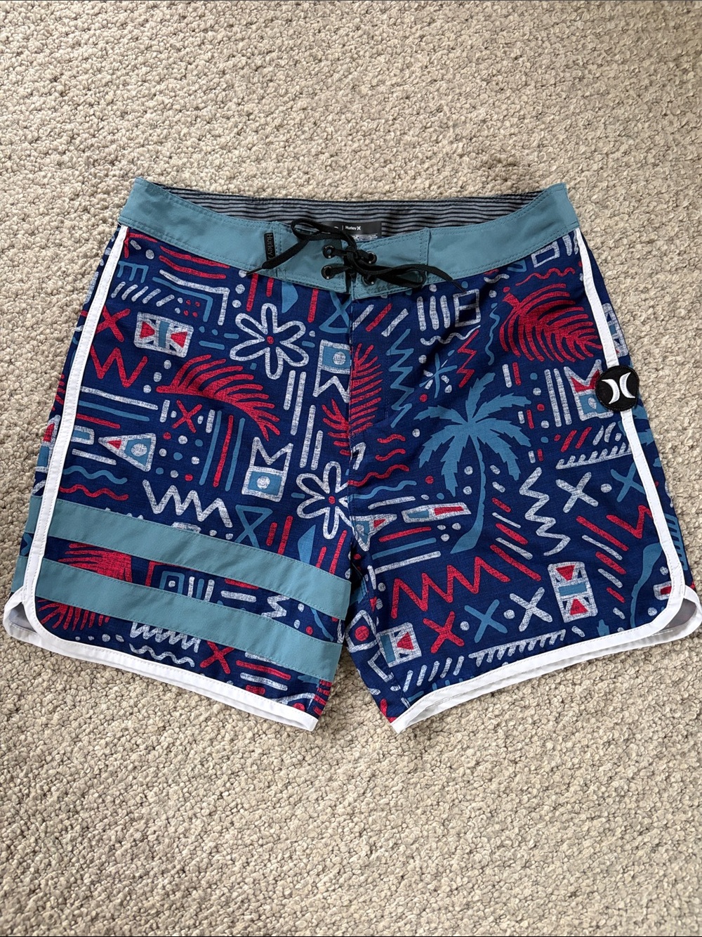 Hurley Men’s phantom red white blue swim Boardshorts size 30
